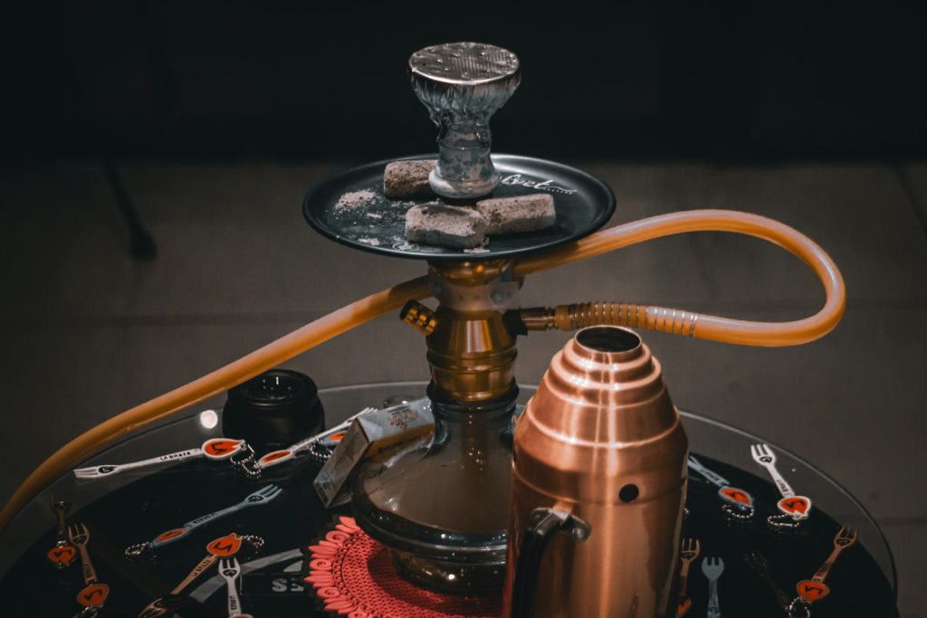 Hexagonal Shisha Charcoal: Coconut Shell Hex Cut for European Premium Market