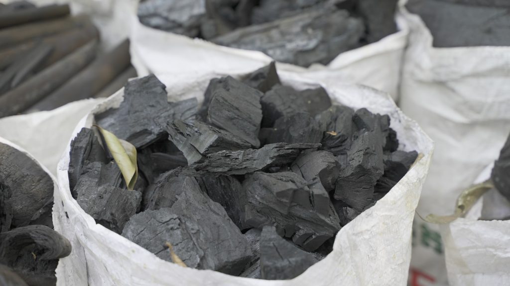 Hookah Lounge Charcoal Economics: Cost per Session vs Quality Trade-Offs